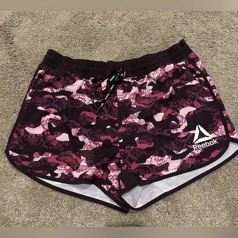Reebok Women's Purple Print Essential Running Shorts with Pockets Large